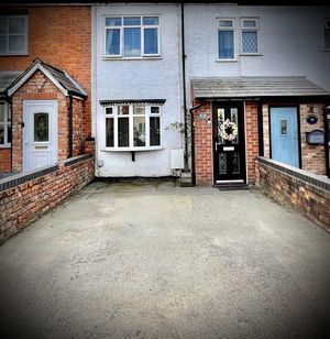 Front Elevation- click for photo gallery